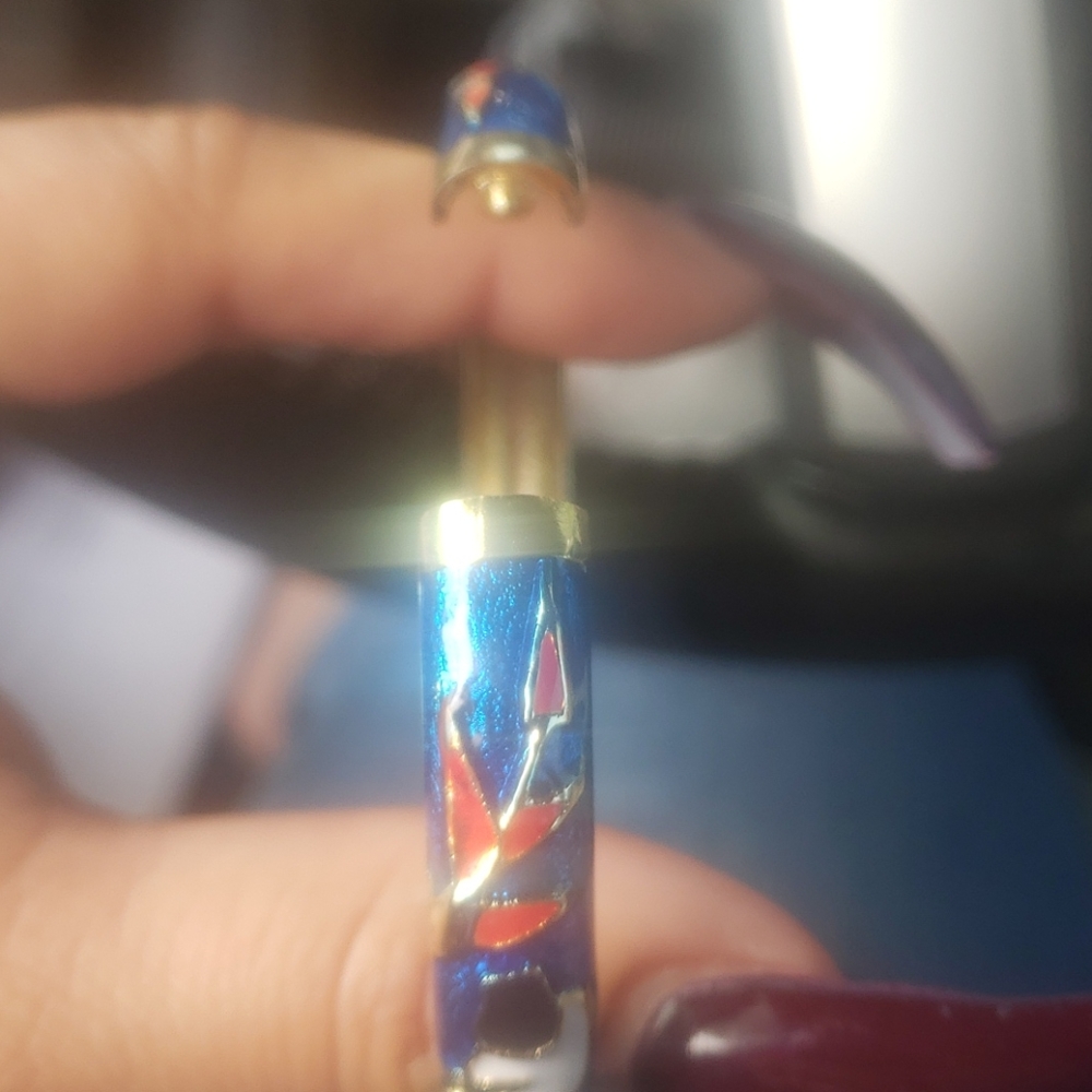 Bangels - Picture 3 of 4
